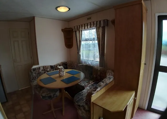 40 Antrimheightsbnb Mobile Self Catering Can Sleep 7