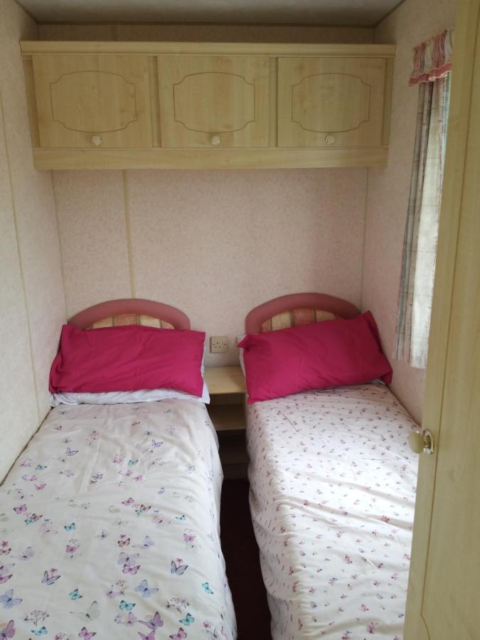 40 Antrimheightsbnb Mobile Self Catering Sleep 7 Apartment