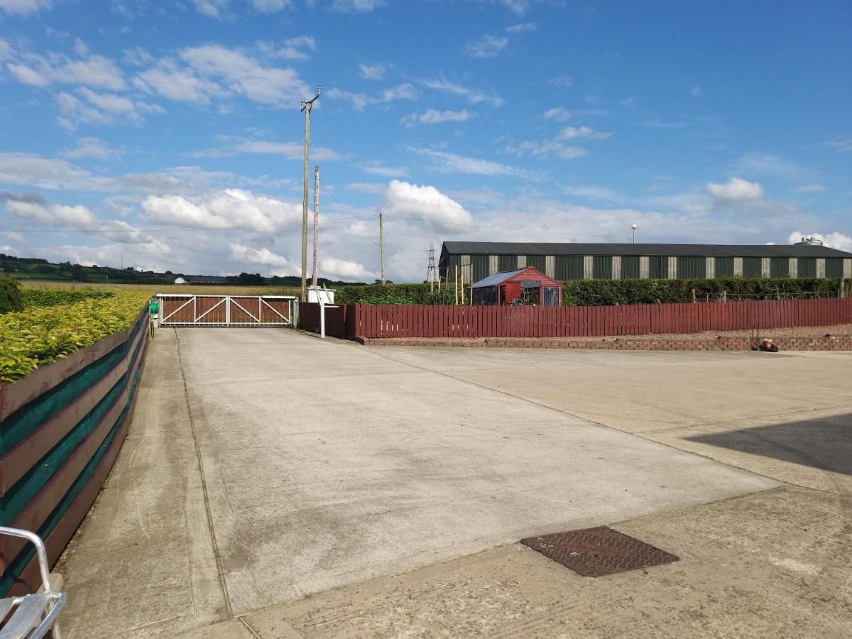 Apartment 40 Antrimheightsbnb Mobile Self Catering Sleep 7 *